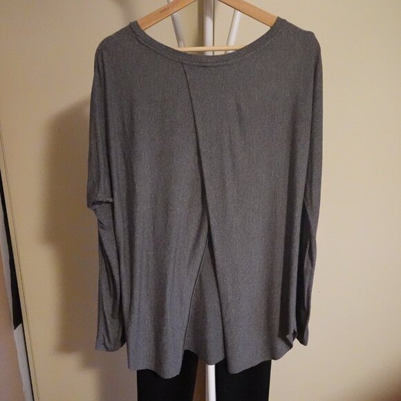 Aritzia Wilfred Dark Gray Open Back Top in Small - Picture 5 of 6